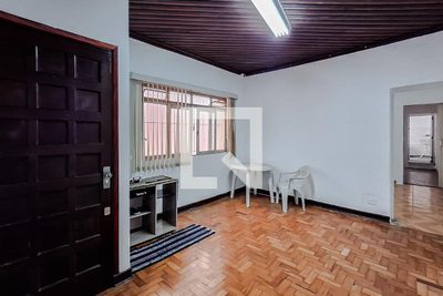 Casa, 2 quartos, 200 m² - Foto 1