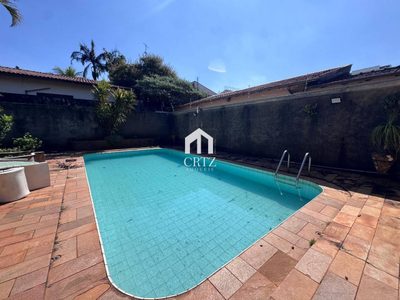 Casa, 3 quartos, 315 m² - Foto 1