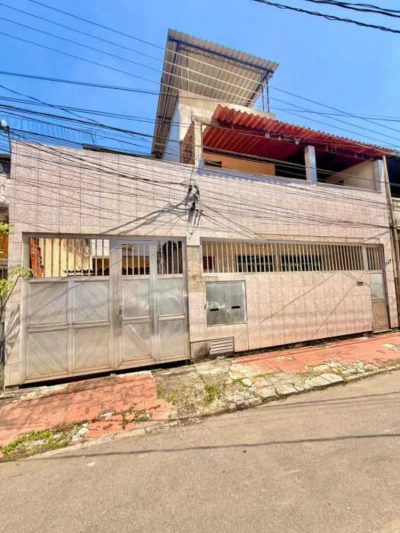 Casa, 5 quartos, 113 m² - Foto 1