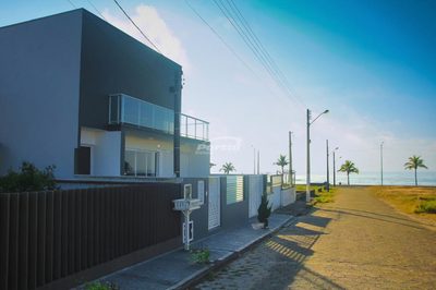 Casa, 4 quartos, 246 m² - Foto 1