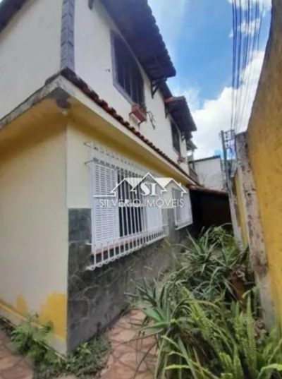Casa, 6 quartos, 250 m² - Foto 1