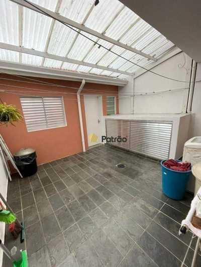Sobrado, 3 quartos, 185 m² - Foto 2