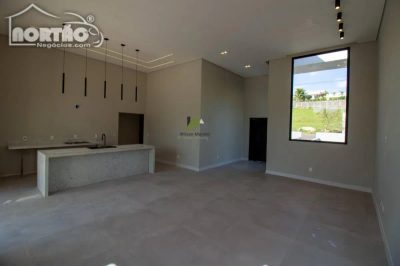 Casa, 6 quartos, 180 m² - Foto 4