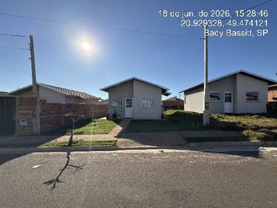Casa, 2 quartos, 200 m² - Foto 1
