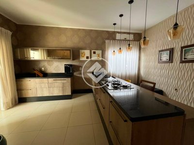 Casa, 3 quartos, 220 m² - Foto 2