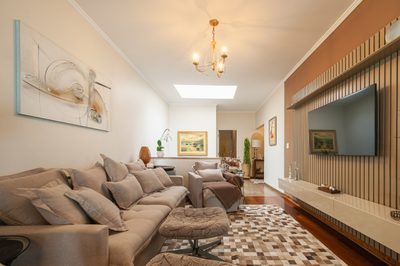 Casa, 3 quartos, 258 m² - Foto 1
