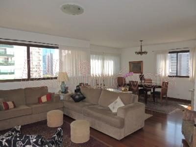 Apartamento, 4 quartos, 217 m² - Foto 1