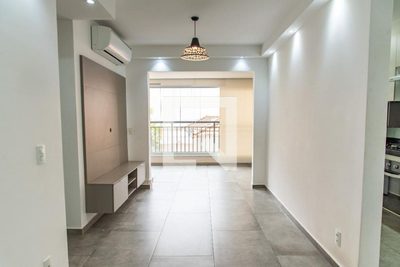 Apartamento, 2 quartos, 70 m² - Foto 2
