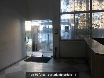 Prédio Inteiro - Foto 1