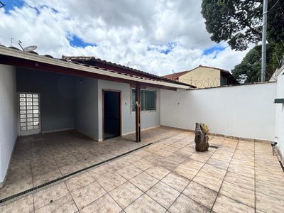 Casa, 3 quartos, 139 m² - Foto 2