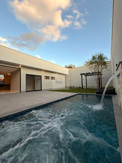 Casa, 4 quartos, 203 m² - Foto 2