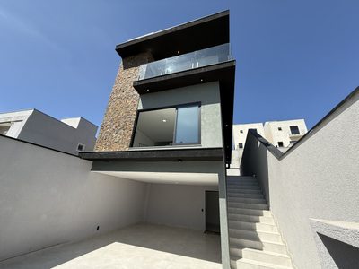 Casa, 3 quartos, 204 m² - Foto 1