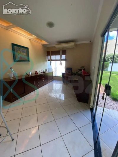 Casa, 4 quartos, 212 m² - Foto 2