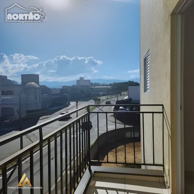 Casa, 4 quartos, 88 m² - Foto 1