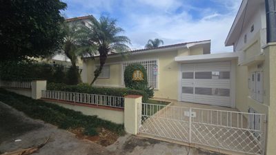 Casa, 3 quartos, 181 m² - Foto 1