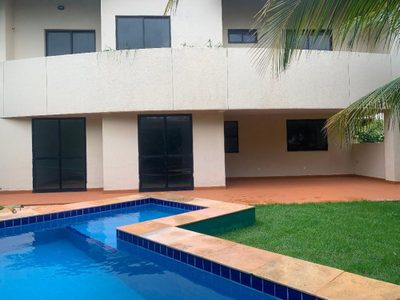 Casa, 4 quartos, 309 m² - Foto 1