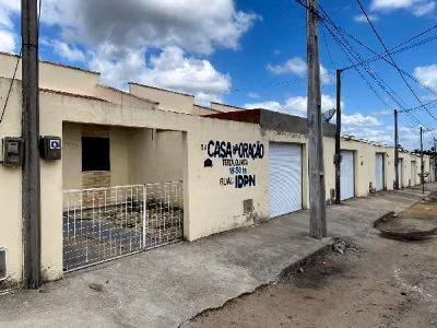 Casa, 2 quartos, 61 m² - Foto 1