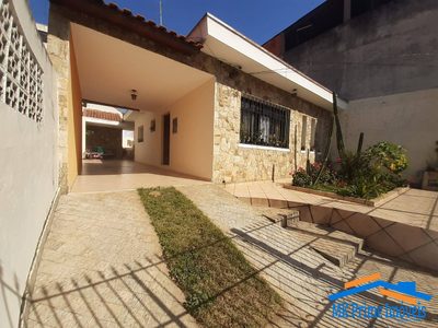 Casa, 3 quartos, 150 m² - Foto 1