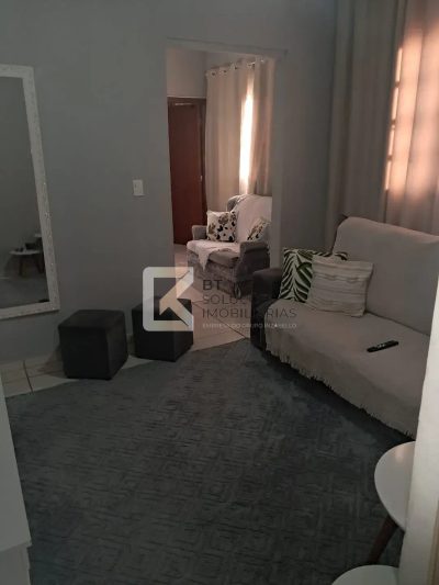 Casa, 2 quartos, 63 m² - Foto 1
