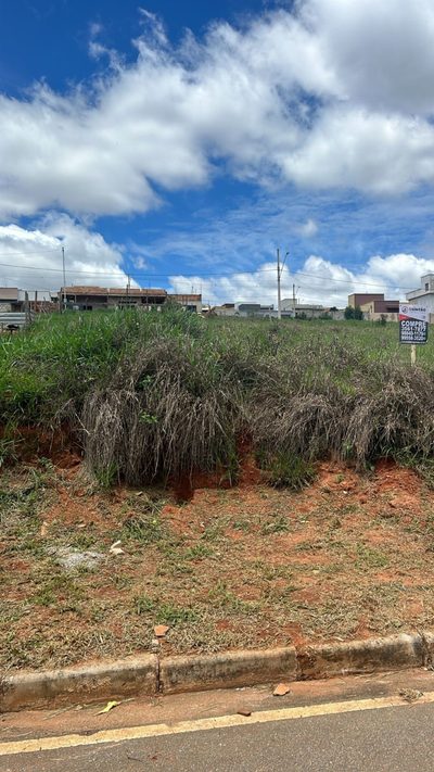 Terreno, 300 m² - Foto 1