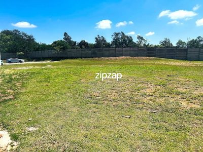 Loteamento e Condomínio, 705 m² - Foto 3