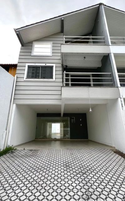 Casa, 4 quartos, 221 m² - Foto 1