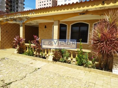 Casa, 3 quartos, 222 m² - Foto 1