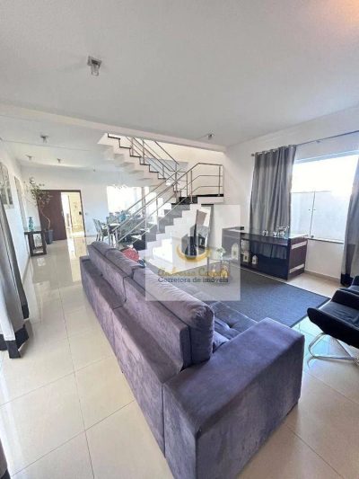 Sobrado, 4 quartos, 300 m² - Foto 1