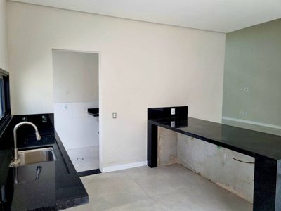 Casa, 3 quartos, 220 m² - Foto 2