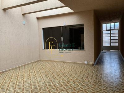 Casa, 3 quartos, 265 m² - Foto 2