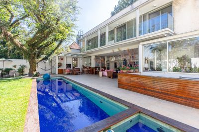 Casa, 4 quartos, 350 m² - Foto 1