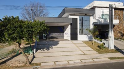 Casa, 3 quartos, 300 m² - Foto 1