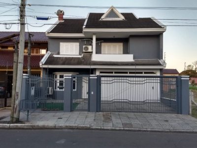 Casa, 4 quartos, 285 m² - Foto 1