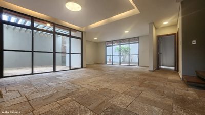 Casa, 3 quartos, 224 m² - Foto 2