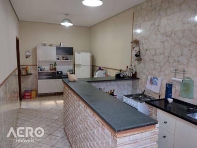 Chácara, 3 quartos, 300 m² - Foto 2
