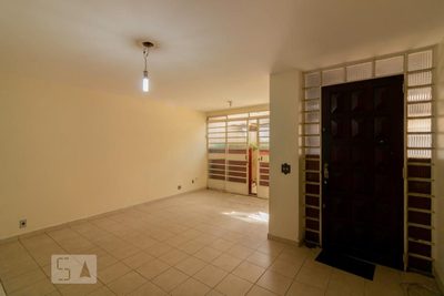 Casa, 3 quartos, 220 m² - Foto 2