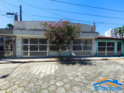 Casa, 6 quartos, 199 m² - Foto 1