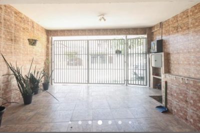 Casa, 2 quartos, 100 m² - Foto 2