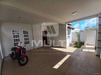 Casa, 4 quartos, 236 m² - Foto 2