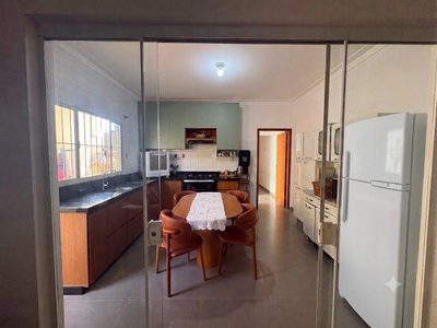 Casa, 4 quartos, 150 m² - Foto 3