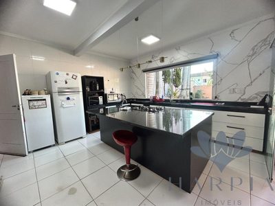Casa, 3 quartos, 240 m² - Foto 3