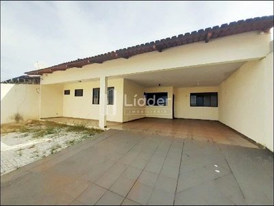 Casa, 4 quartos, 212 m² - Foto 1