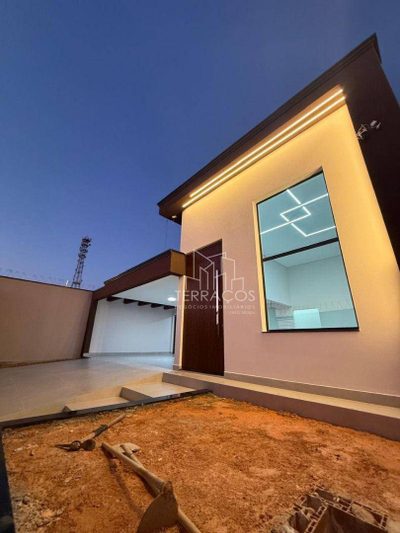 Casa, 3 quartos, 245 m² - Foto 2