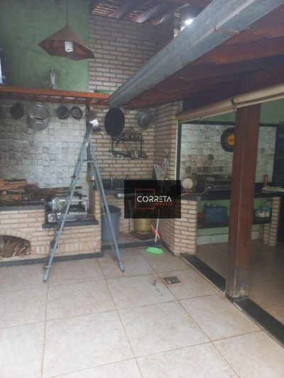Casa, 3 quartos, 180 m² - Foto 1