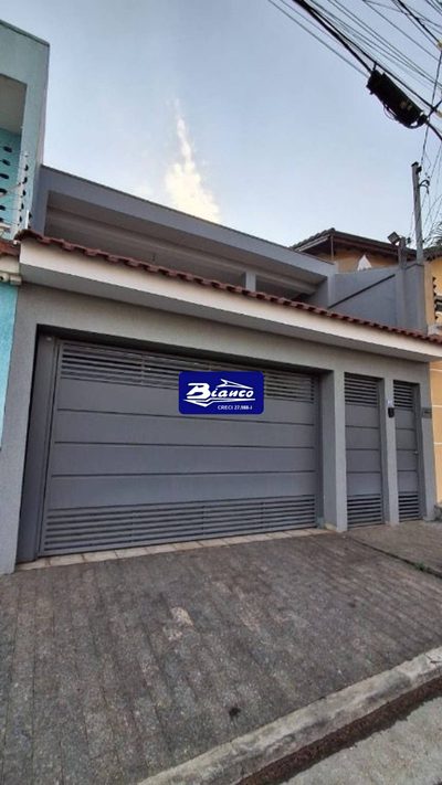 Casa, 3 quartos, 174 m² - Foto 1