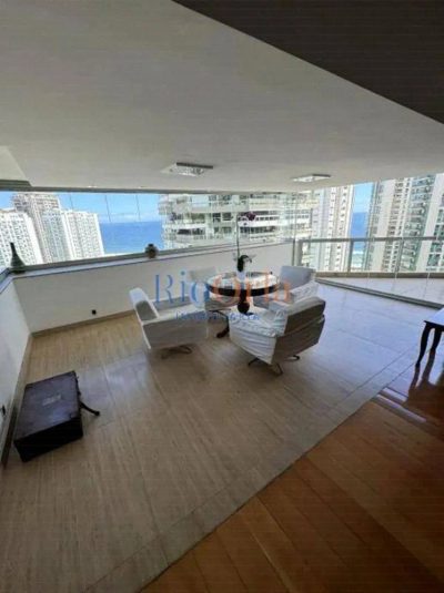 Apartamento, 3 quartos, 221 m² - Foto 2