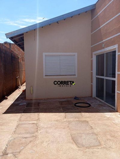 Casa, 2 quartos, 47 m² - Foto 1