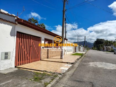 Casa, 5 quartos, 257 m² - Foto 1
