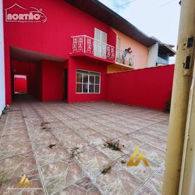 Casa, 4 quartos, 150 m² - Foto 1