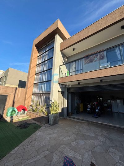 Sobrado, 3 quartos, 228 m² - Foto 2